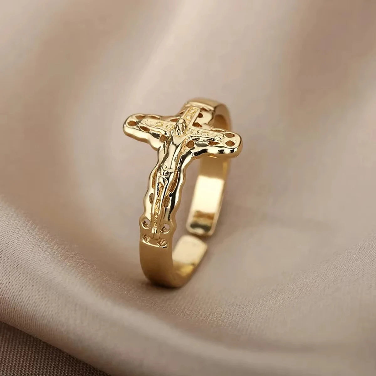 Bague_or_femme_croix_j_sus_1