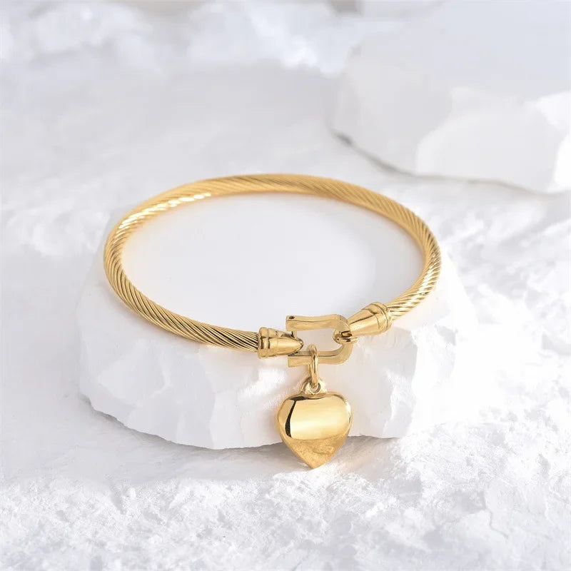 Bijoux_bracelet_or_l_gant