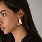 Boucle_d_oreille_trianlge_or_profil