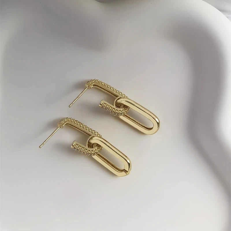 Boucles_d_oreilles_or_deux_boucles_d_monstration_2