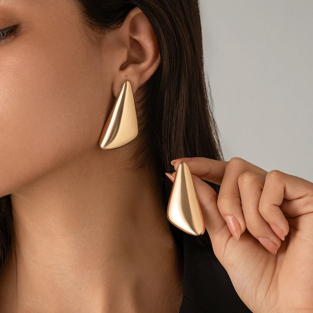Boucles_d_oreilles_triangle_or_la_paire