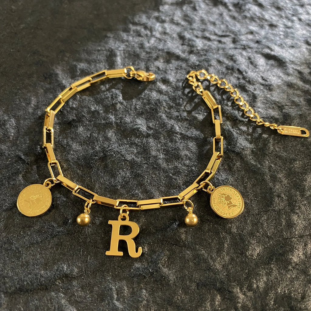 Bracelet Personnalisable Lettre & Médaillons