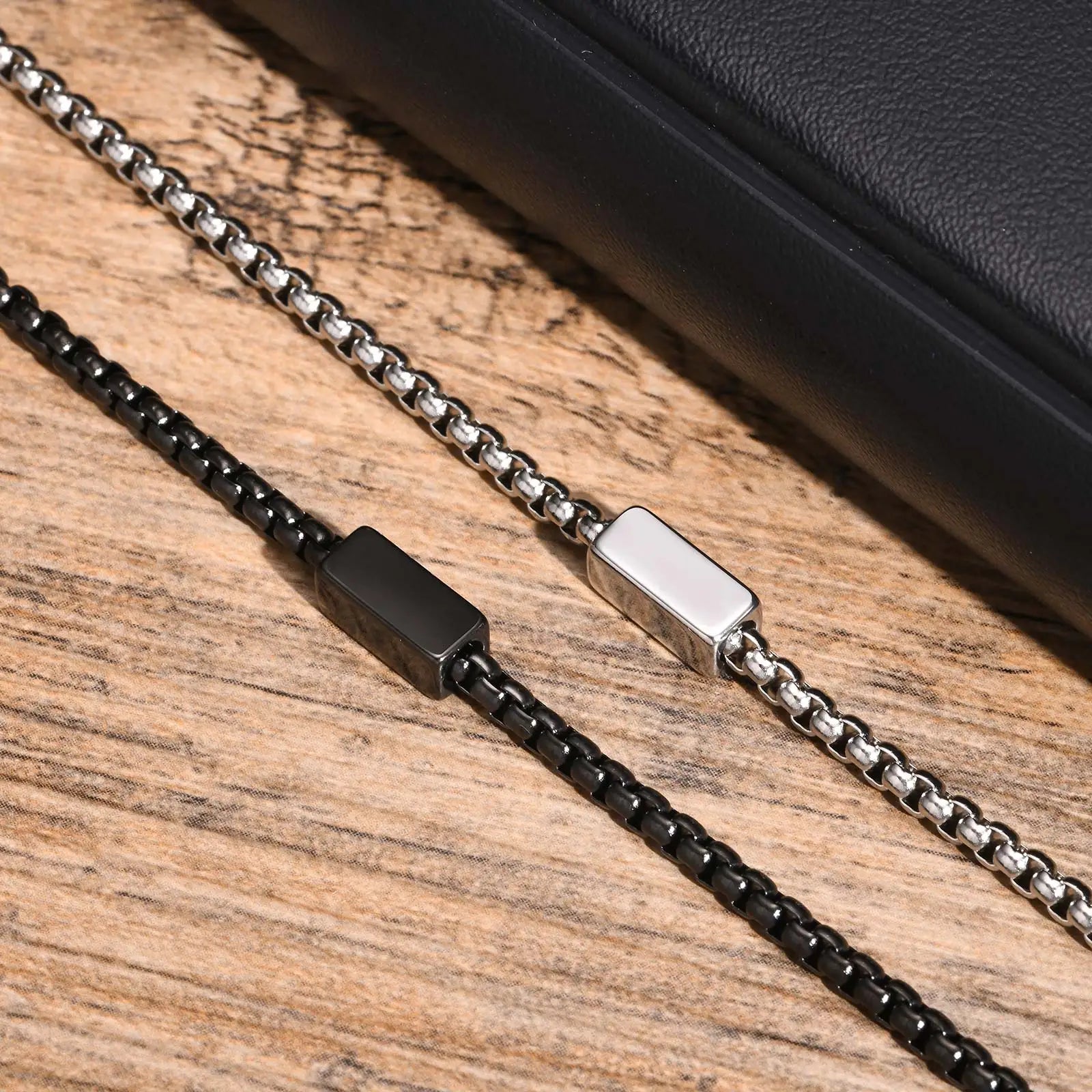 Bracelet_homme_pendentif_carr_argent_2