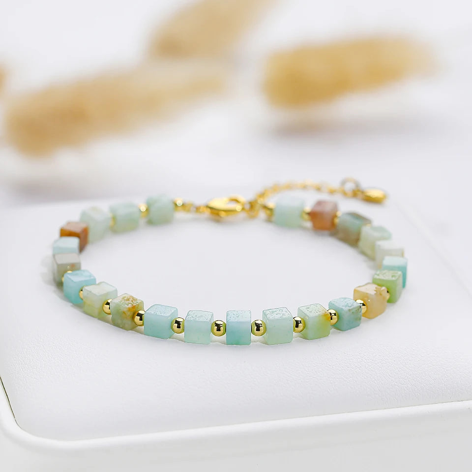 Bracelet_perle_carr_or_bleu_amazone