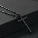 Collier_argent_noir_croix_pendentif_raffinement_4