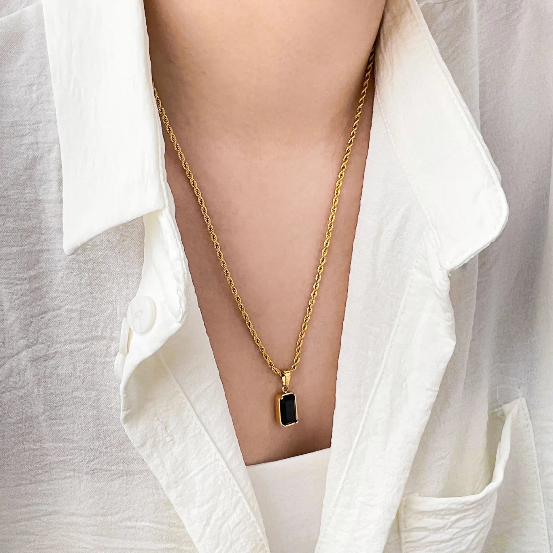 Collier_femme_chic_or