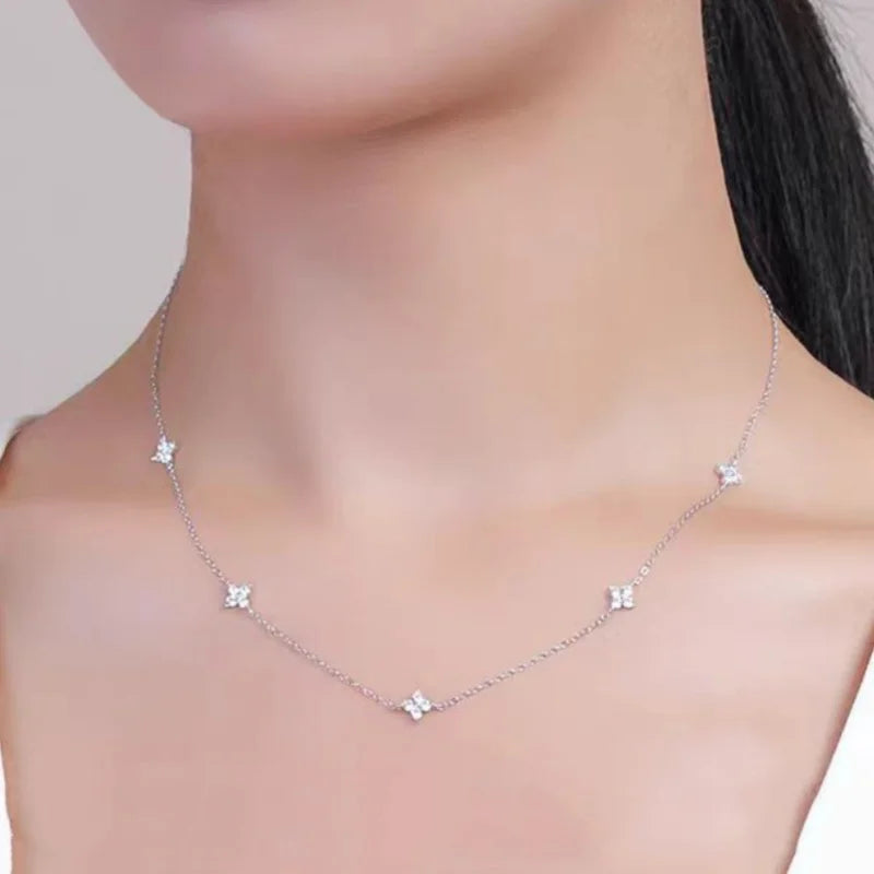Collier_femme_etoile_diamant_argent_port