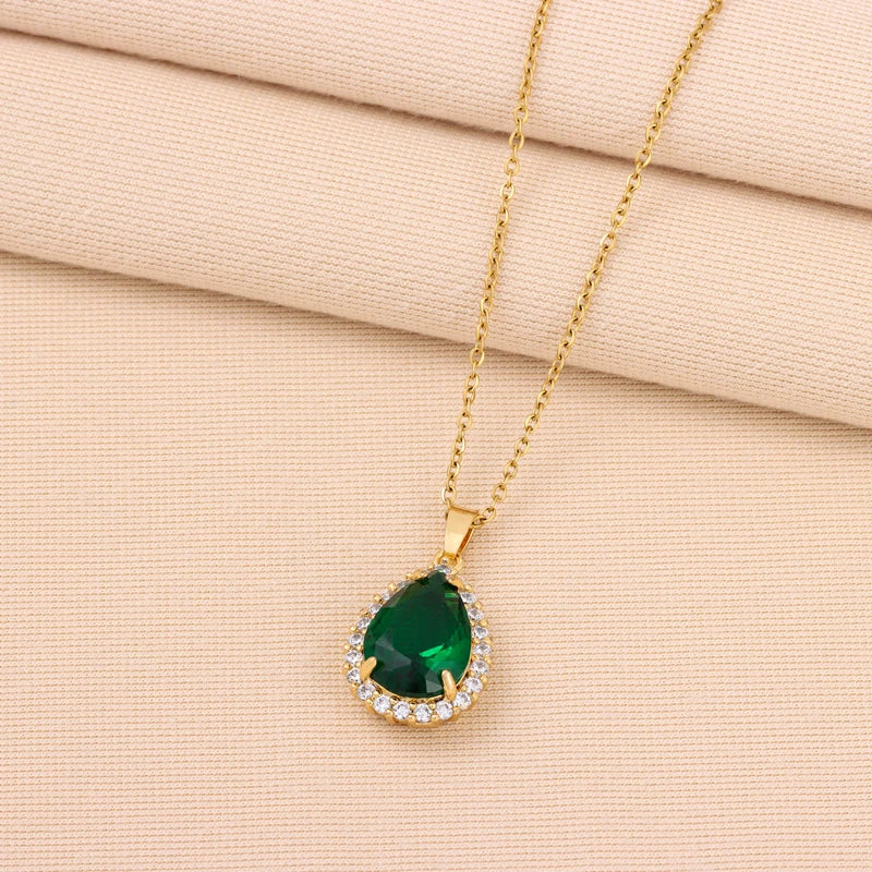Collier_femme_or_fin_avec_pendentif_vert_passion_2