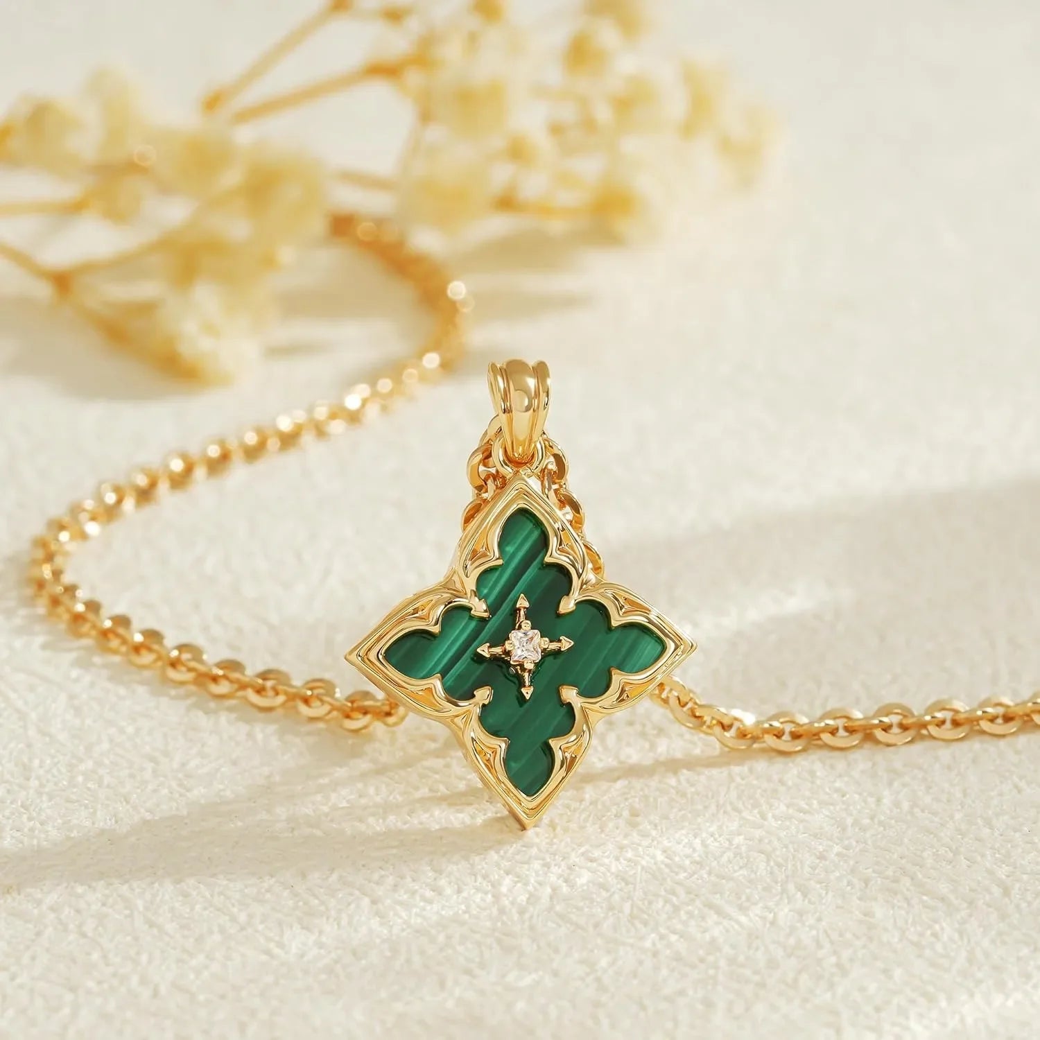 Collier_femme_or_vert_emeraude_1