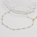 Collier minimaliste perles blanches – Accessoire élégant pour femme