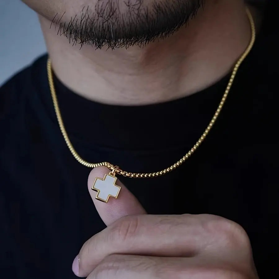 Collier_or_avec_croix_3
