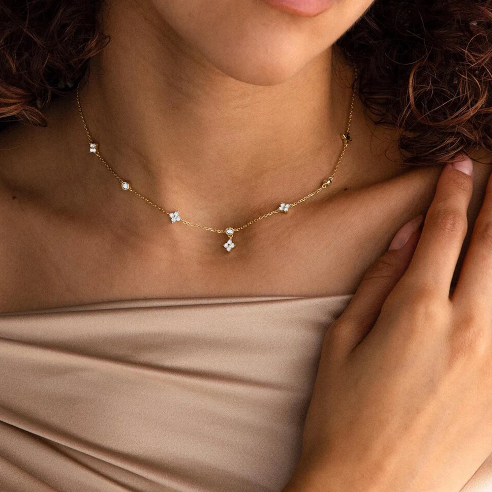 Collier_or_diamant_l_ger_chic