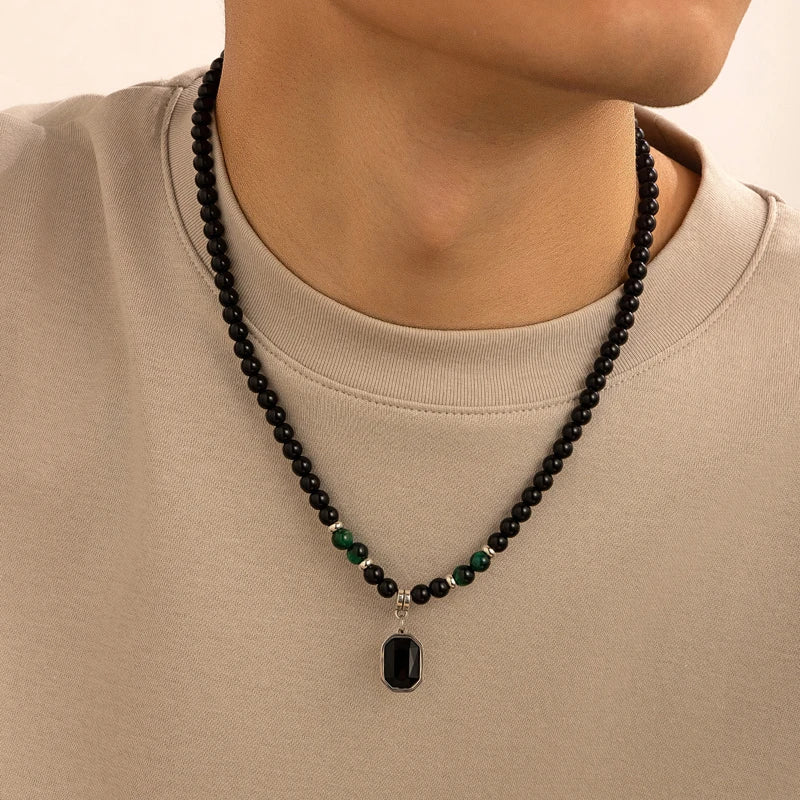 Collier_perle_noir_et_argent_et_verte