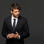 Cravate_homme_en_soie_noir_l_gant_1