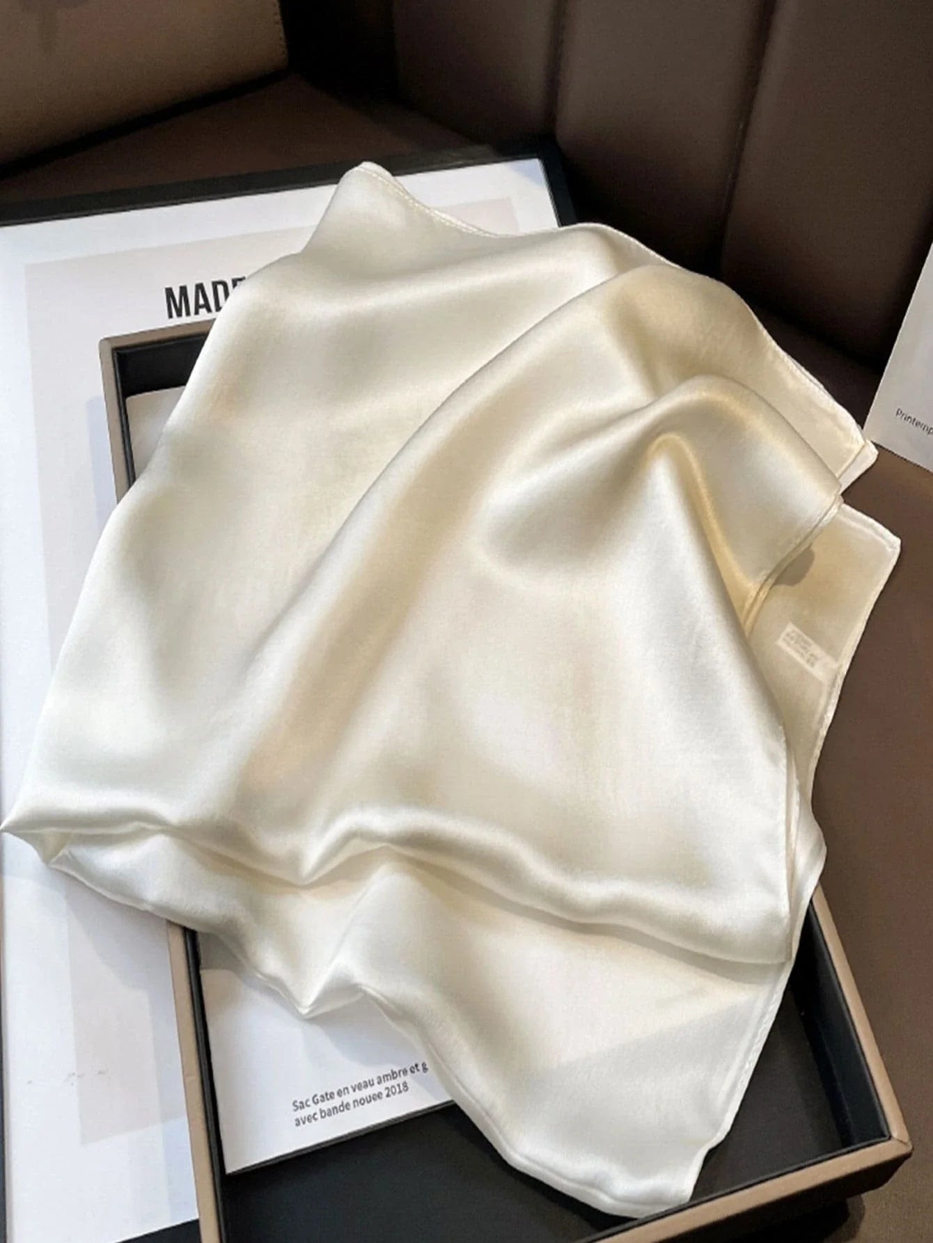 Foulard femme élégant et chic blanc