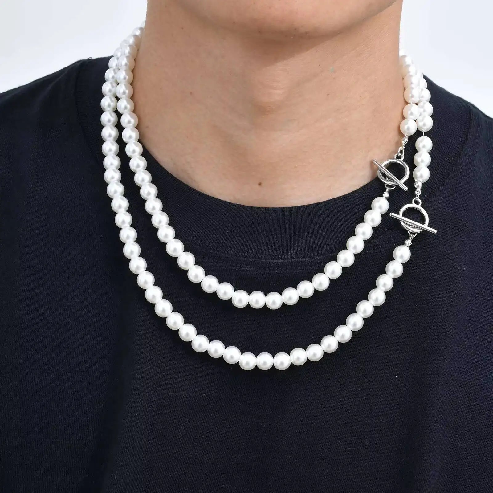collier homme perles blanches élégant